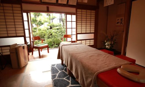 五感が梵（そよ）ぐ場を整える
